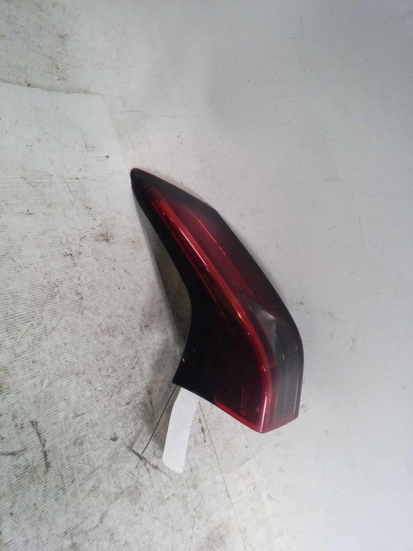 2021 Nissan Rogue Right Tail Light Assembly Blue OEM 710776 78K Miles