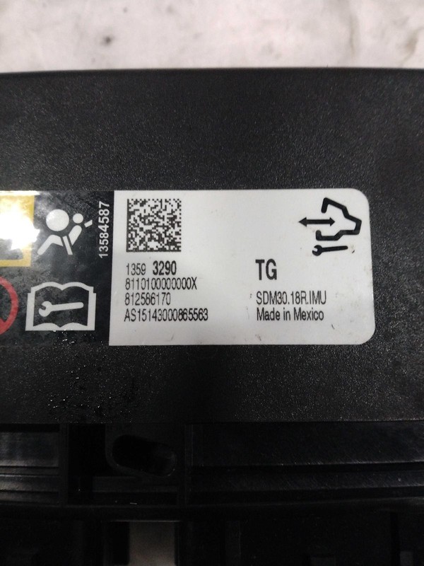 Used Air Bag Module fits: 2015 Chevrolet Malibu Air Bag below center console ID