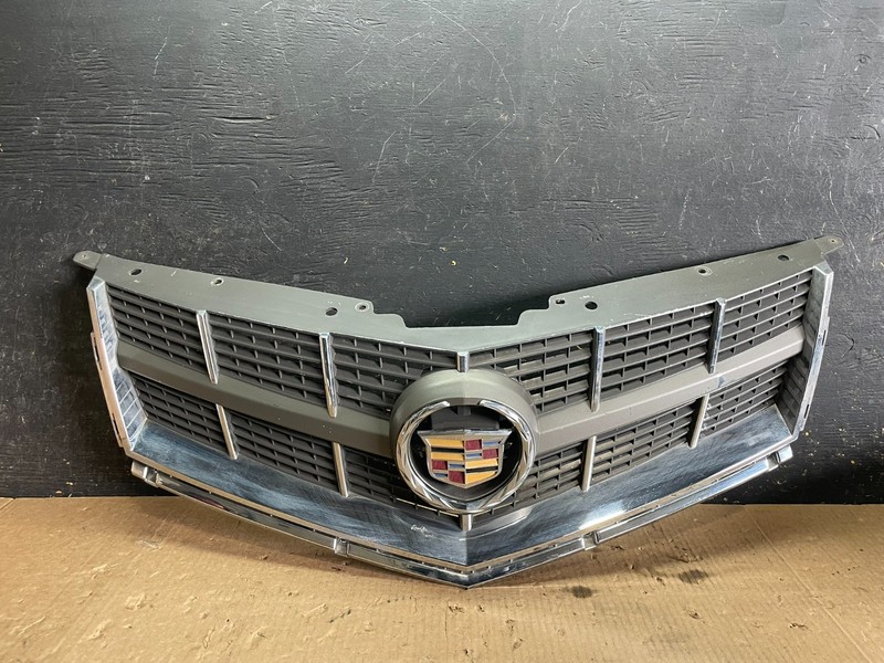 2010 to 2012 Cadillac SRX Front Upper Grille Grill Aftermarket y9848 DG