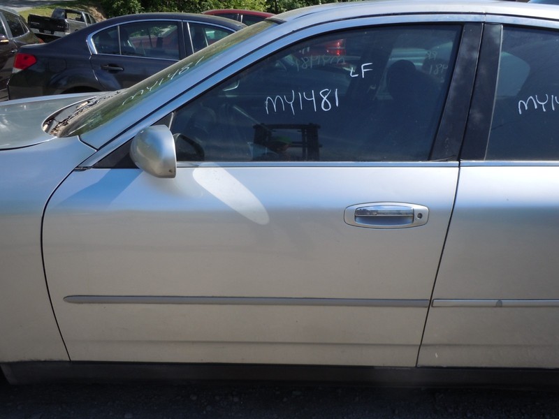 2003-2006 Infiniti G35 Sedan Front Door Assembly Driver Left OEM KY0