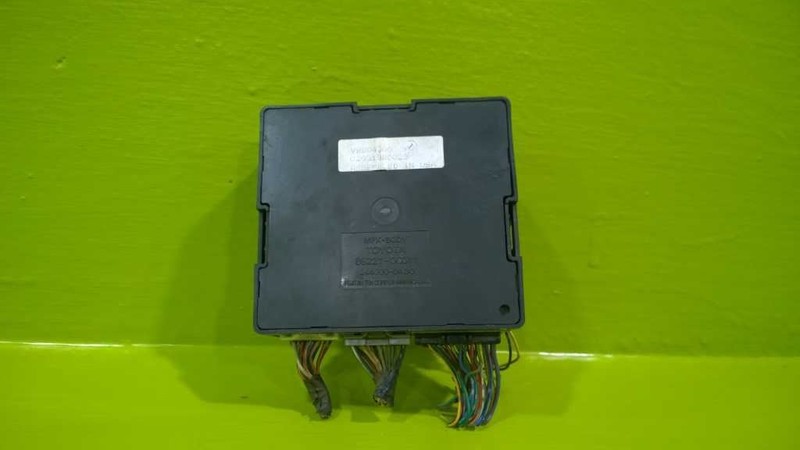 01 02 03 04 SEQUOIA CHASSIS ECM MULTIPLEX BODY MODULE OEM 2962-14
