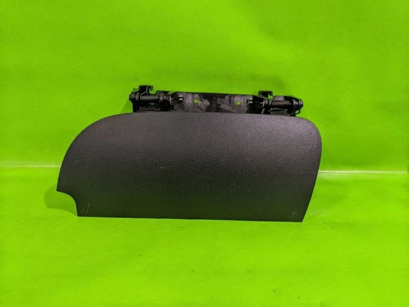 11-16 TOWN & COUNTRY UPPER DASH GLOVE BOX DOOR OEM 4198-9