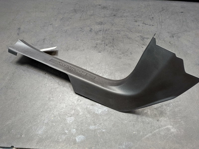 Front Left Door Sill Scuff Plate 2018 Chevrolet Equinox 84293121 2019 2020