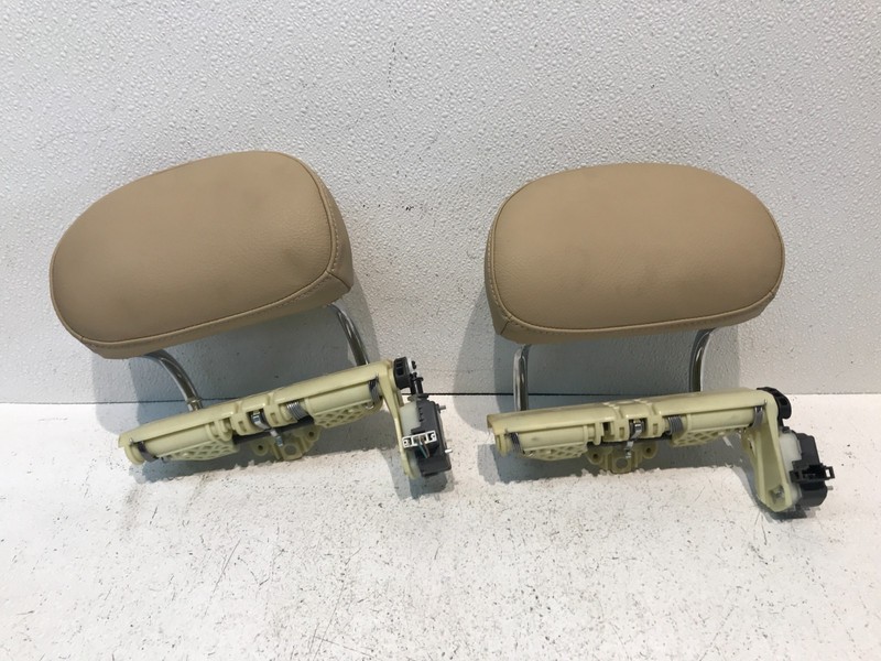 2005 Mercedes CLS500 Rear SEAT HEAD REST CUSHION SET BEIGE LEATHER OEM PAIR