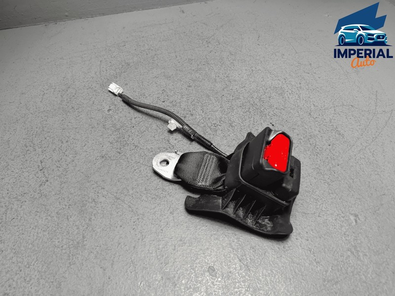 OEM Toyota Camry FWD Rear Passenger Side Seatbel Belt Buckle 2018-2019