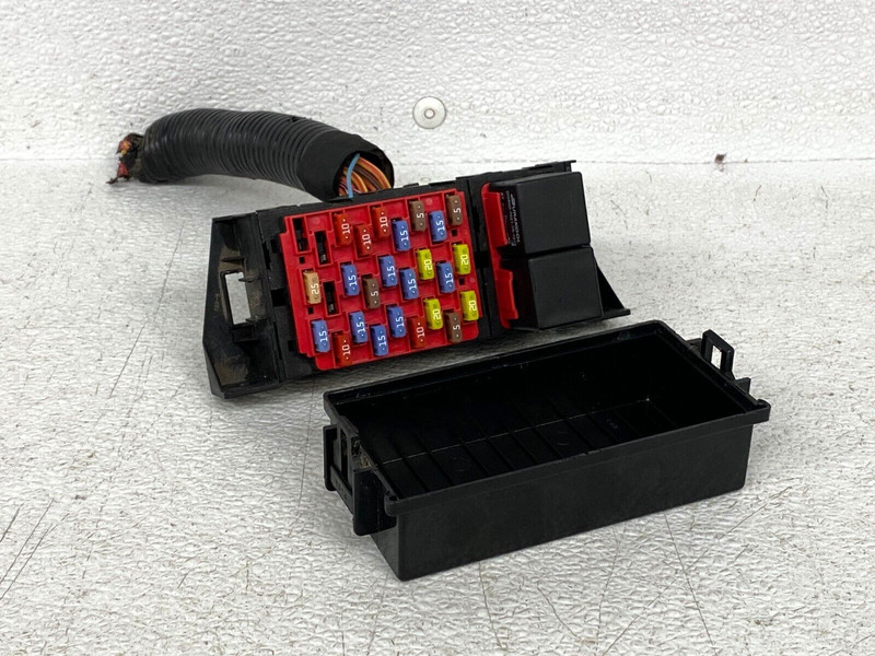 ⭐2012-2016 TESLA MODEL S MOTOR BAY FRONT FUSE JUNCTION BOX ASSEMBLY UNIT LOT2428