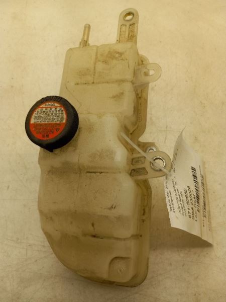 16-19 TOYOTA MIRAI RADIATOR COOLANT RESERVOIR ASSEMBLY