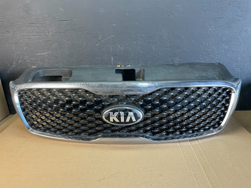 2016 to 2018 Kia Sorento Front Upper Grill Grille OEM AC9945 DW