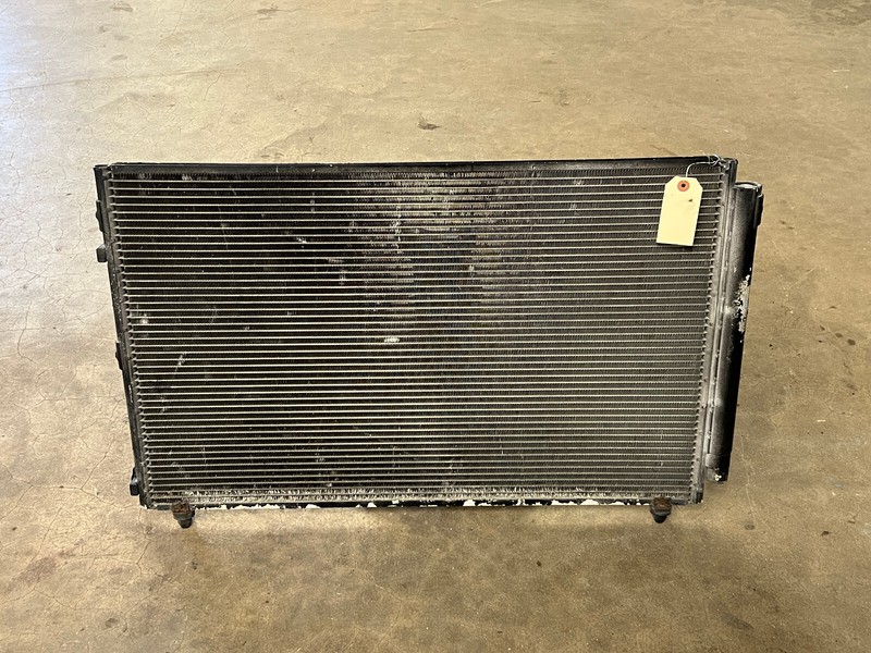⭐2001-2006 LEXUS LS430 ENGINE COOLING RADIATOR ASSEMBLY OEM LOT2604