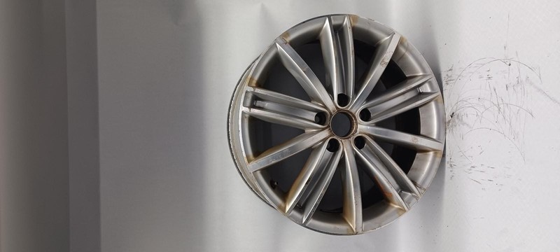 09-'16 VOLKSWAGEN TIGUAN Wheel 18x7 10 spoke OEM Grade B
