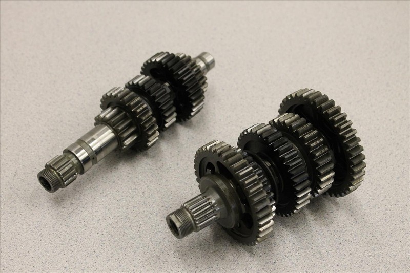 03 YAMAHA XVS 65 V STAR ENGINE MOTOR TRANSMISSION GEARS OEM XVS65