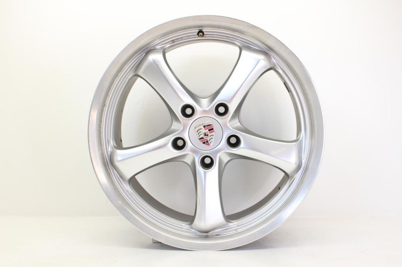 99-01 Porsche 911 Carrera 4 Aftermarket Victor Equipment 17x7 Inch Wheel