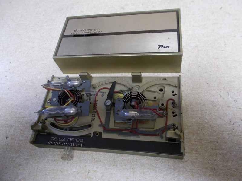 Trane Thermostat T872B10211 *FREE SHIPPING*