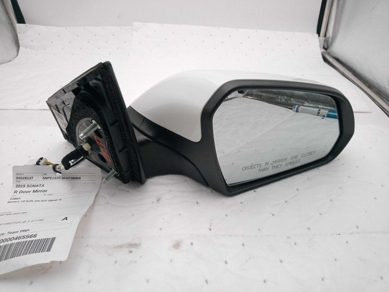 Used Right Door Mirror fits: 2019 Hyundai Sonata power US built w/o turn signal