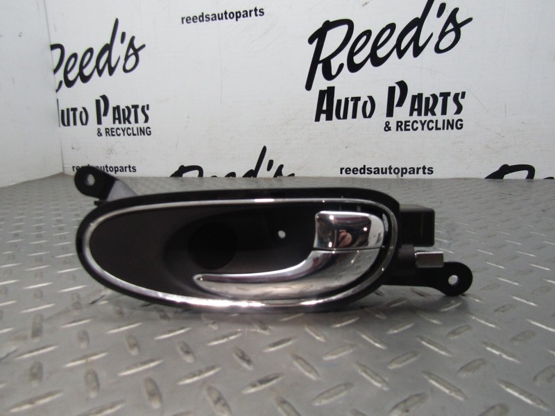 04-09 Jaguar XJ8 Vanden Plas Rear Right Passenger Interior Door Handle Tweeter