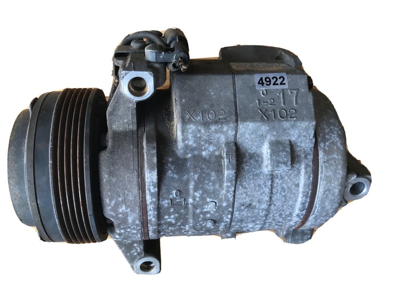 2000-03 BMW X5 E53 V8 4.4 A/C COMPRESSOR 10S17C MC447220-3323