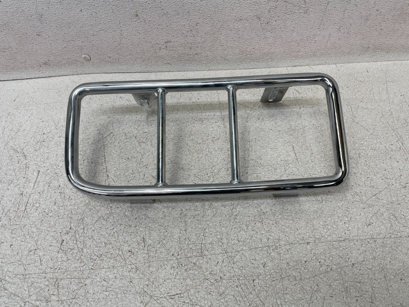 2003-2009 Hummer H2 Rear Right Taillight Lamp Guard Bezel Molding Trim 1366 OEM