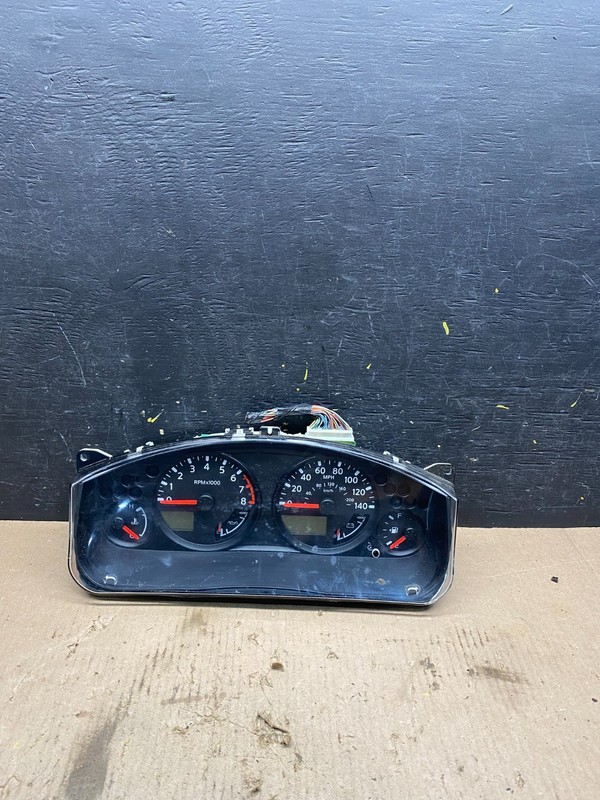 2005 to 2012 Nissan Xterra Frontier Speedometer Cluster Gauge OEM Q9315 DG