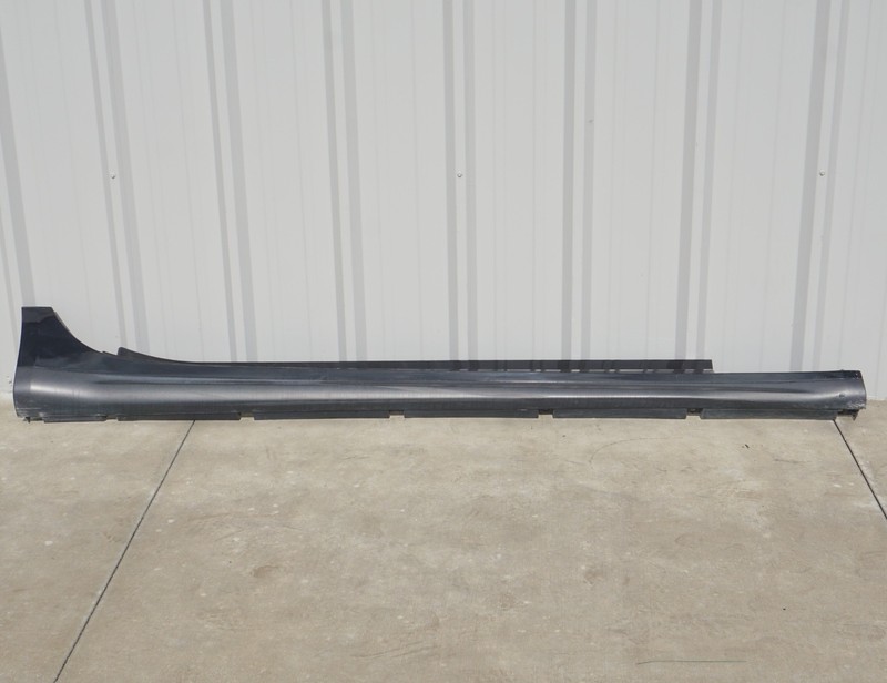 2014-2019 MASERATI GHIBLI SQ4 RIGHT PASSENGER SIDE SKIRT ROCKER PANEL MAROON OEM