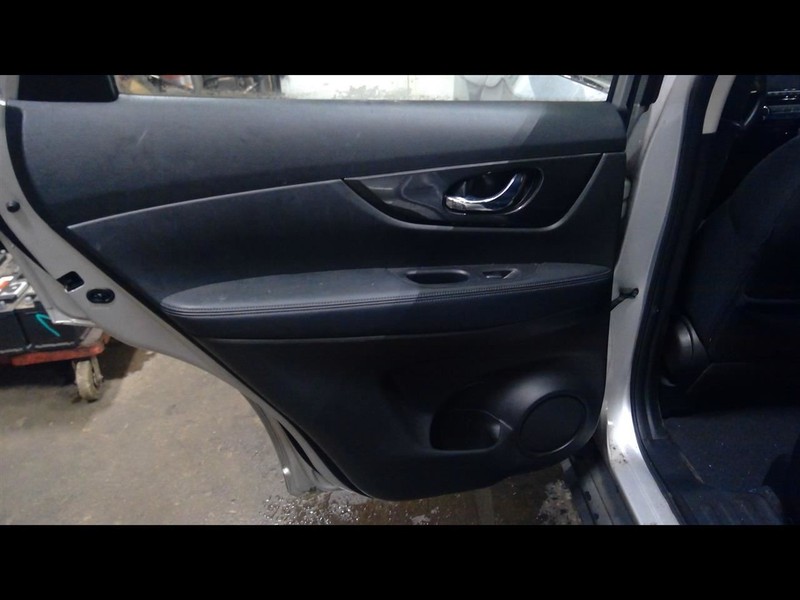 ROGUE 2017 Driver Left Door Trim Panel Rear 1699291