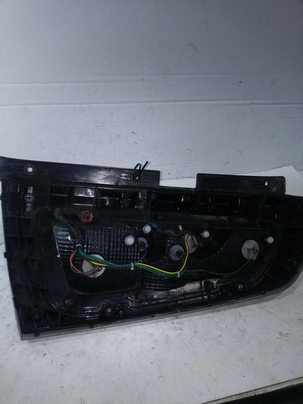 2013 KIA SOUL Left Tail Light Assembly GREY Used 319527 112K Miles