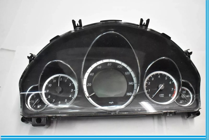 10-11 Mercedes W207 E550 E350 Speedometer Odometer Instrument Cluster Gauge OEM