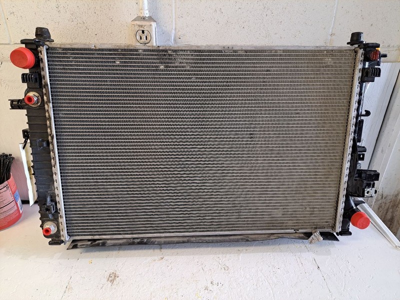 2016-2018 Chevy Malibu Radiator 1.5L VIN Z 4th Digit New Style
