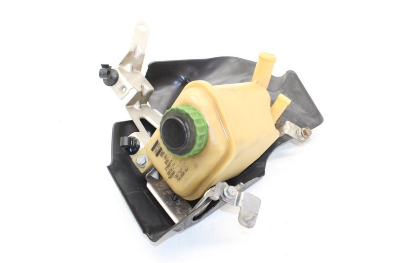 10-13 Porsche Panamera Power Steering Reservoir 7L0422371