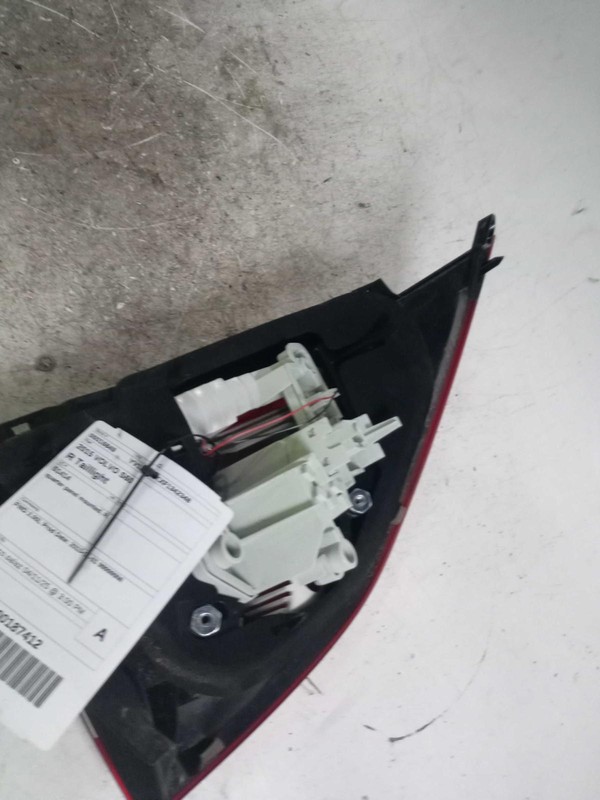 2015 VOLVO S60 Right Tail Light Assembly White OEM 596536 Used 98K Miles