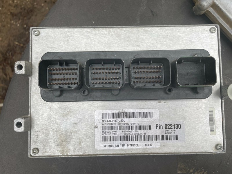 08-09 DODGE NITRO ENGINE COMPUTER ECU PCM EBX 4.0 P05094931AD 05150318AB
