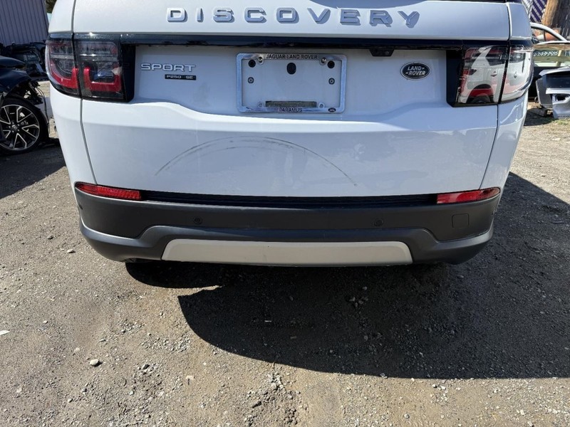 2020 ROVER DISCOVERY SPORT REAR BUMPER COVER WHITE PC:1AQ 2.0L AWD 20K SE 66562