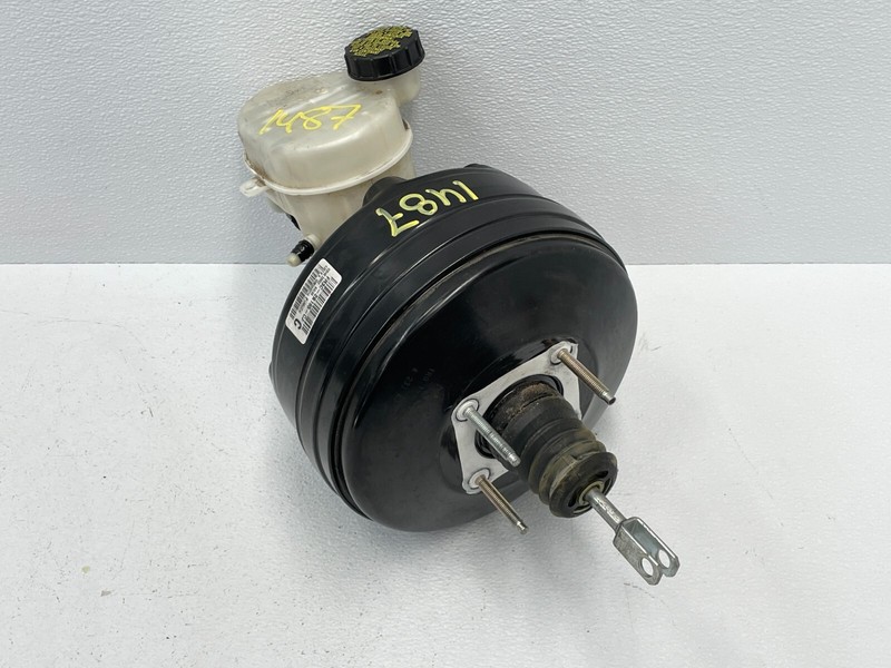 15 16 17 Ford Mustang Power Brake Booster Master Cylinder W/Reservoir 1487 OEM