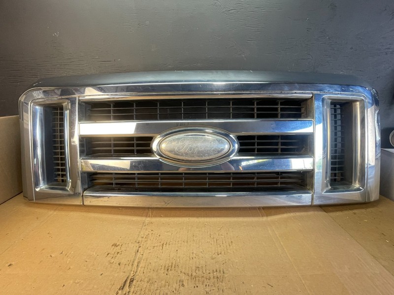 2008 to 2014 Ford Econoline E150 E250 Front Upper Chrome Grill Grille AC5423 DG