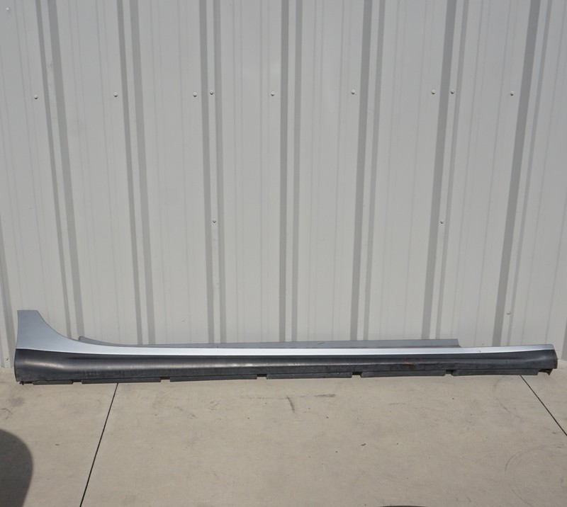 2014 - 2019 MASERATI GHIBLI SQ4 PASSENGER RIGHT ROCKER SKIRT PANEL MOLDING OEM