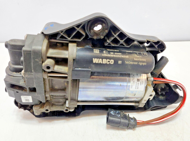 ✅ 2016-2020 OEM Tesla Model X Air Suspension Compressor Pump W/ Bracket