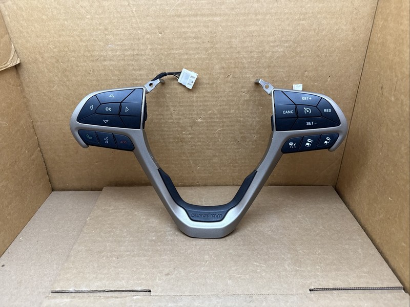2014-2022 Jeep Grand Cherokee Audio Cruise Control Switch Trim Bezel Surround