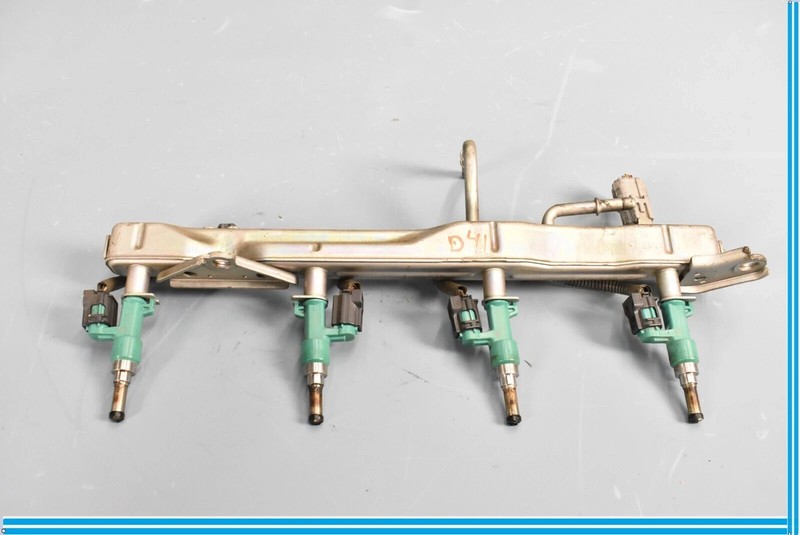 07-17 Lexus USF40 LS460 Outer Engine Fuel Injection Rail Set w/ Injectors OEM