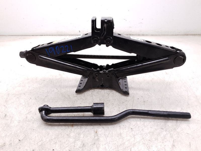 2003 LEXUS GS430 JACK AND TOOL KIT ASSEMBLY