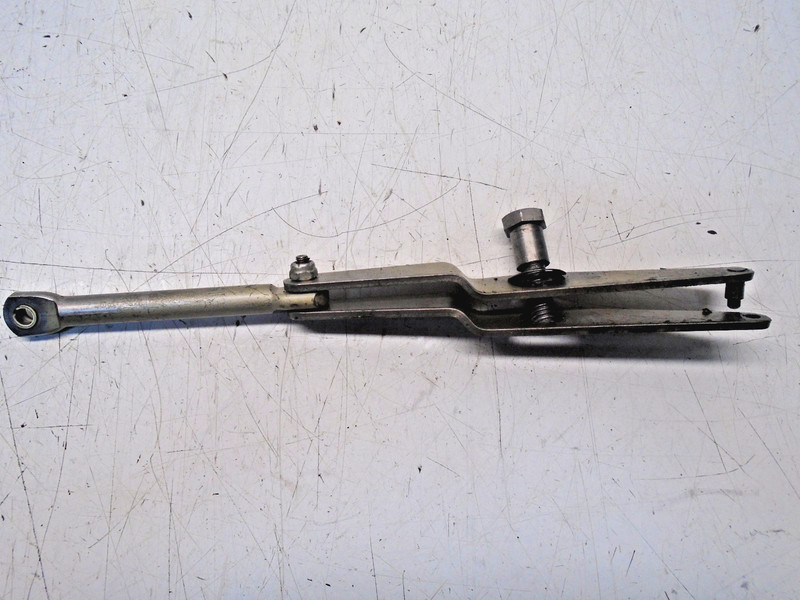 CB5c 385833 385683 318589 OMC Johnson 85hp V4 Outboard Bellcrank Assembly