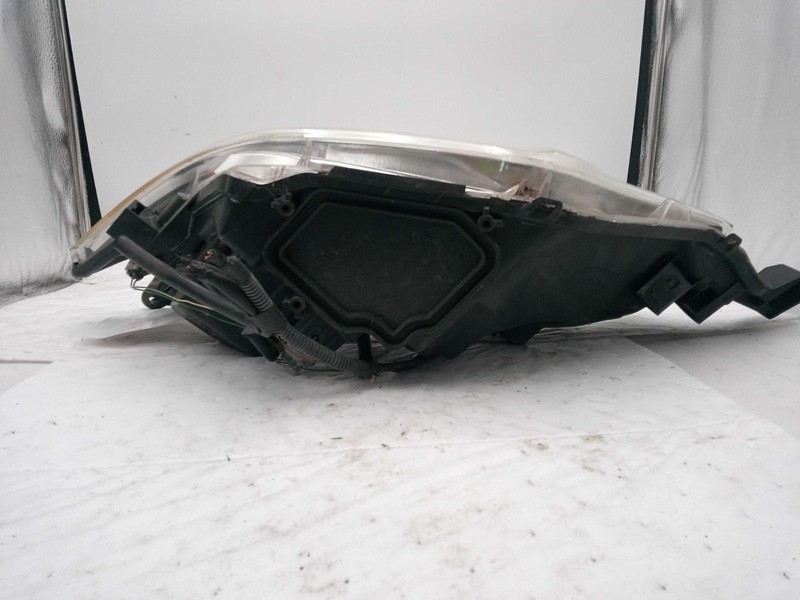 2015 Toyota Corolla Right Headlight Assembly Grey Used 106K Miles OEM Part