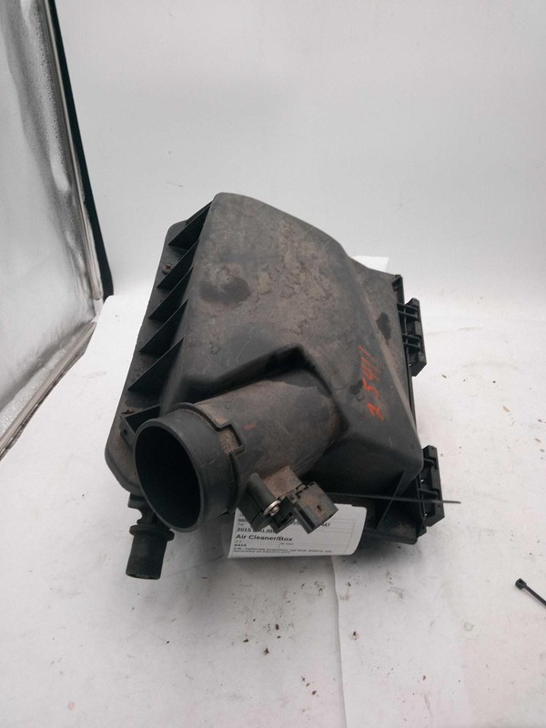 2015 Chevrolet Malibu Air Cleaner Assembly OEM Gold 2.5L 130K Miles