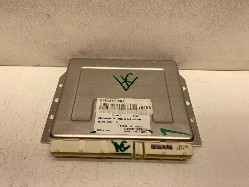 2014-2016 JEEP GRAND CHEROKEE AIR LIFT SUSPENSION CONTROL MODULE OEM
