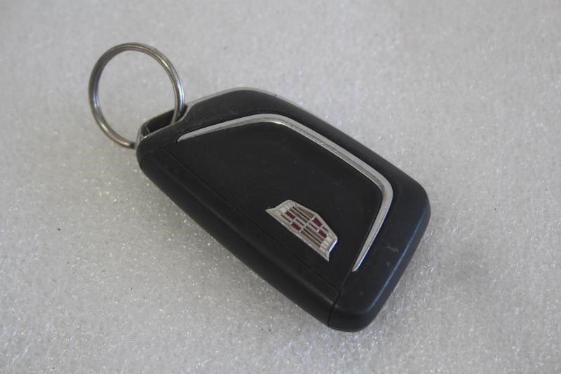 2020 2021 CADILLAC CT5 KEY FOB REMOTE (WORN BUTTONS)