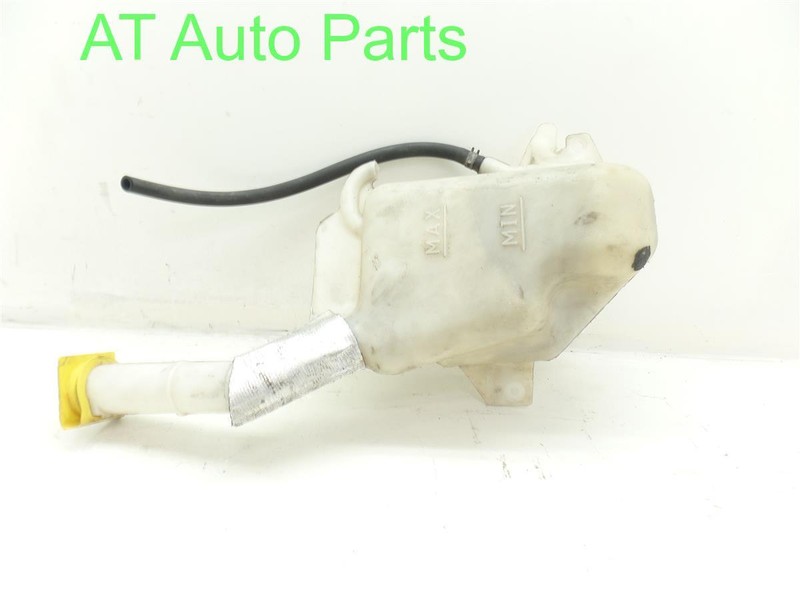 01 02 03 CARAVAN VOYAGER 3.3L COOLANT RESERVOIR