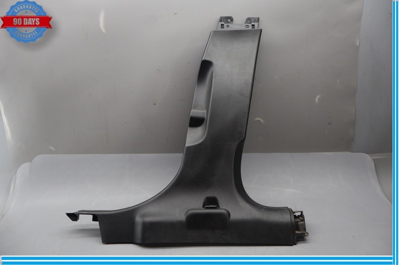 14-17 Maserati Ghibli Right B Pillar Lower Trim Cover Panel 06700204030 Oem
