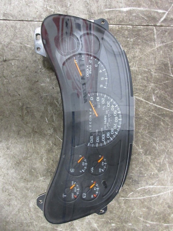 03-07 Silverado Tahoe Sierra Yukon Suburban OEM 80K Miles Speedometer 15105687