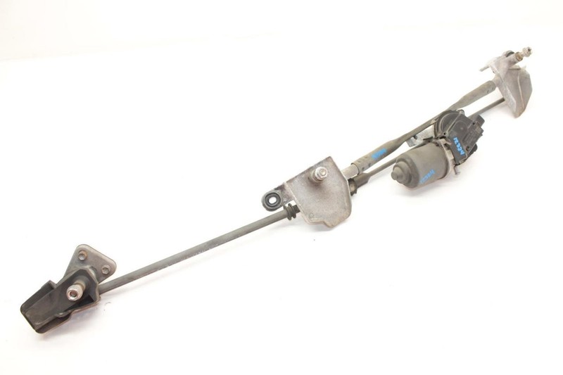 07-14 Toyota FJ Cruiser 4.0L Windshield Wiper Transmission and Motor
