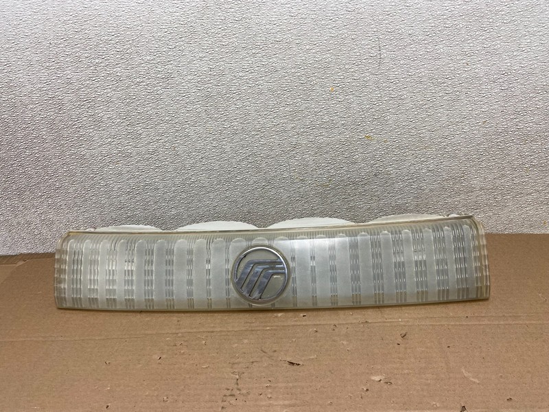 1993 - 1995 Mercury Sable Left Driver LH Side Tail Light OEM AB1342