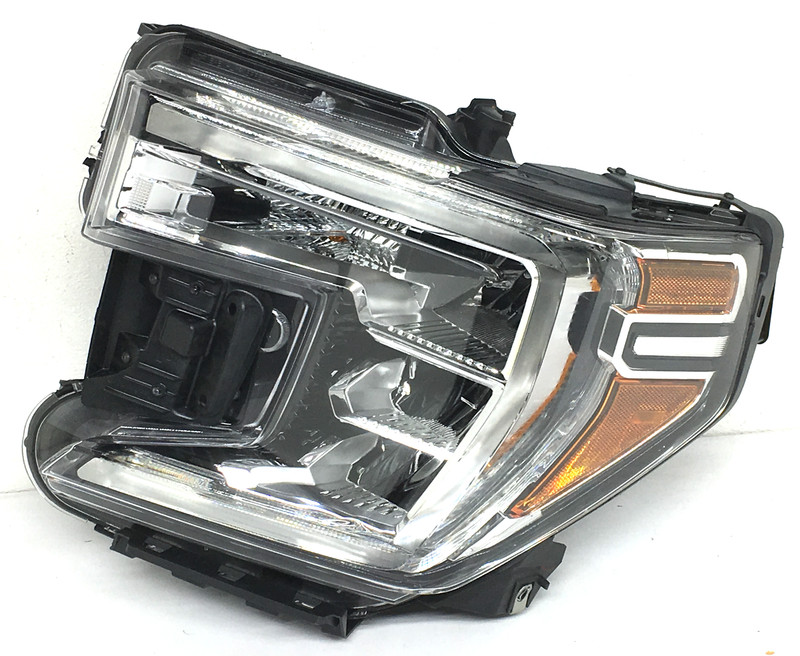 OEM GMC Sierra 1500 (New style) Left Driver Side Headlamp 84772473 Tabs Missing