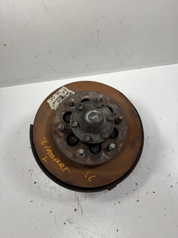 98-01 Honda Passport V6 RWD Steering Knuckle Left Front 8-97104-444-0 OEM